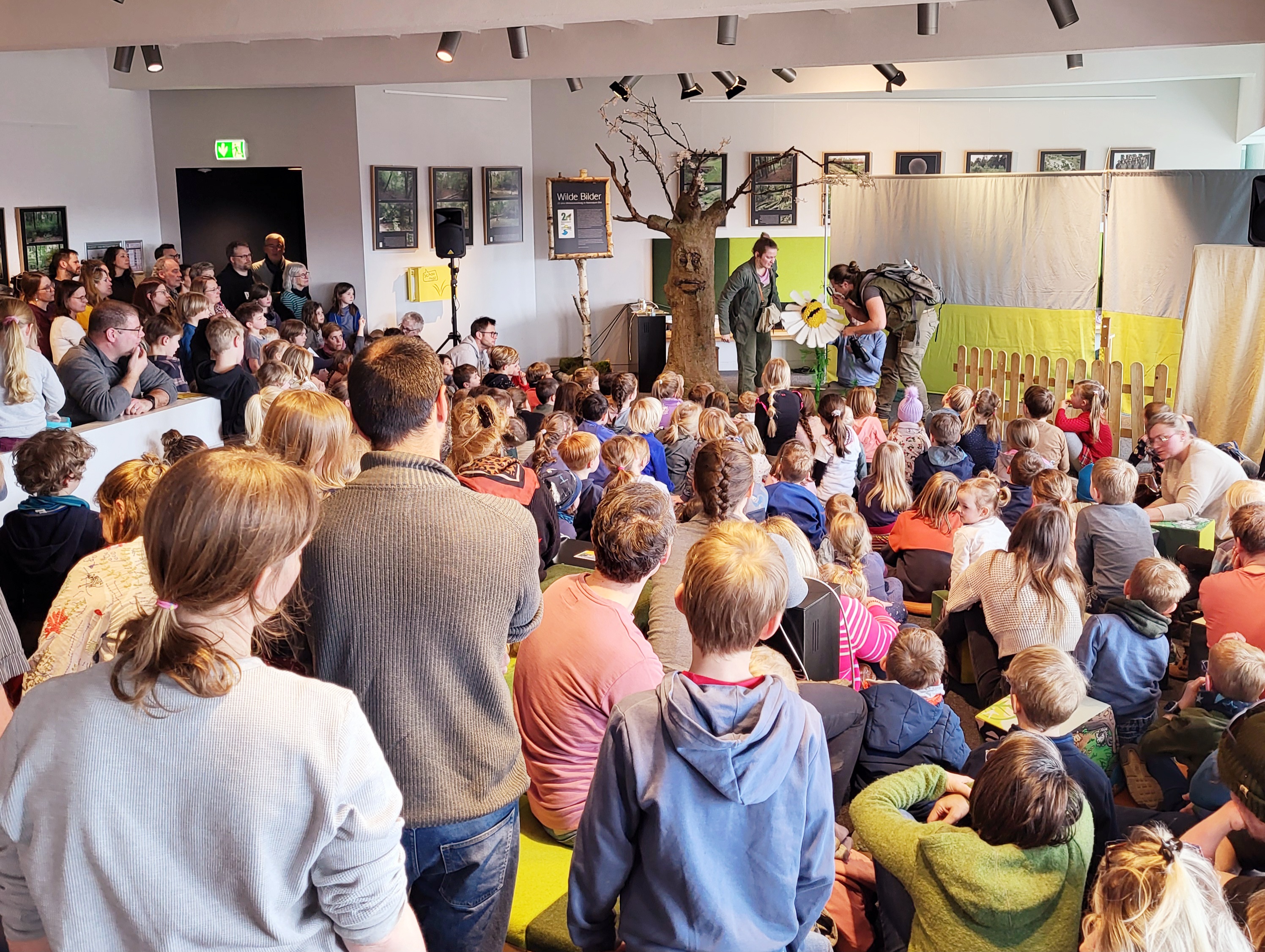 Kindertheater beim Jubiläumsfest